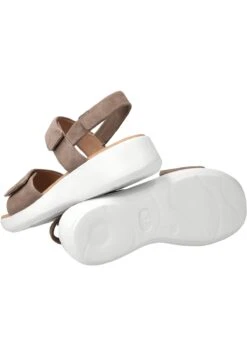 Legero Sandalen Met Sleehak - Beige 9 Legero Sandalen Met Sleehak - Beige -Legero Verkoopwinkel 0fb35b5ca3814ca49d9f4d689134bf8e